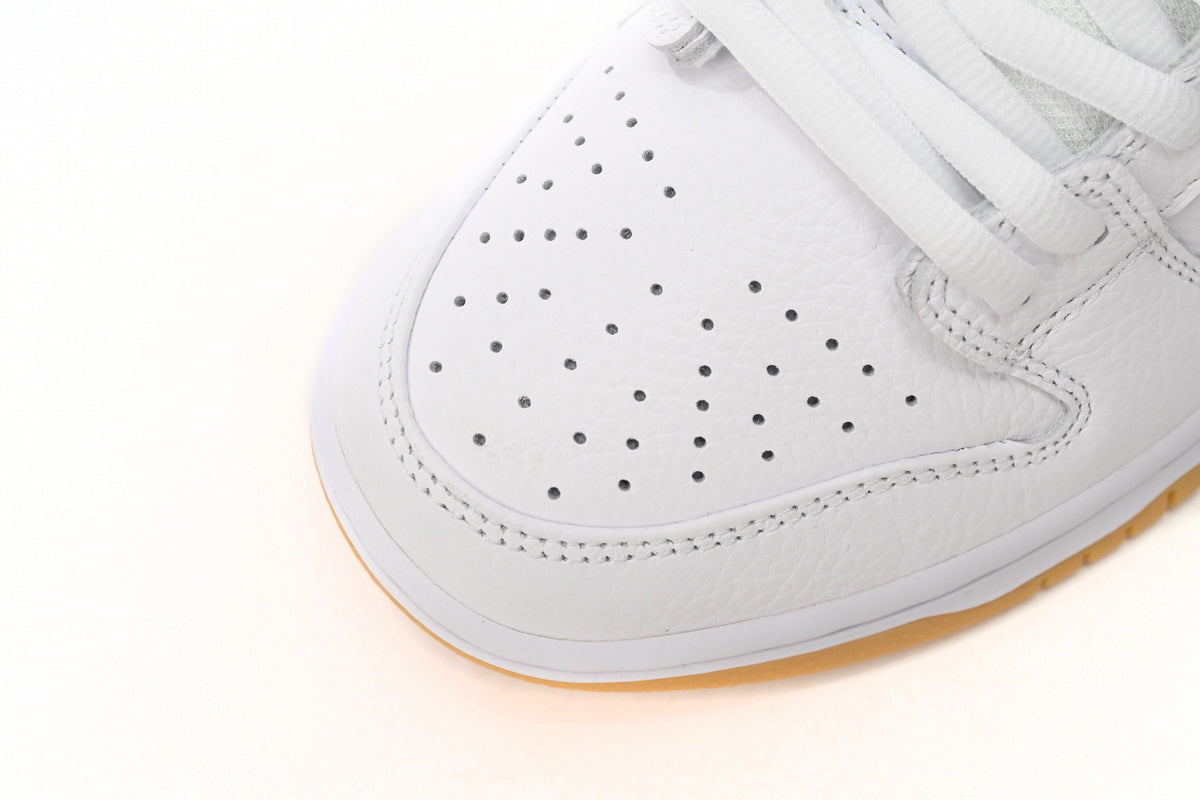 Dunk SB Low Pro ISO ‘’White Gum‘’