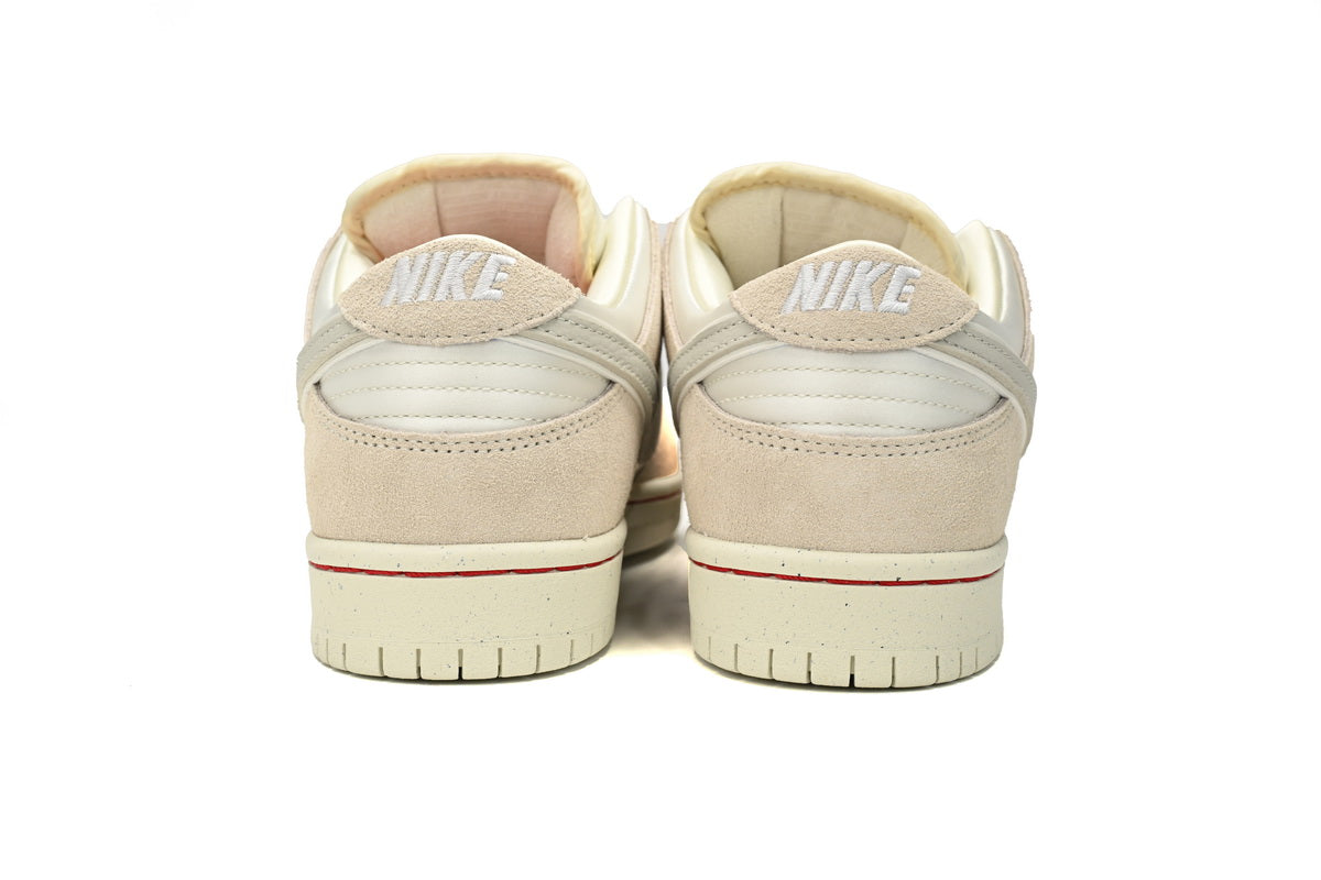 SB Dunk Low Valentines White Day