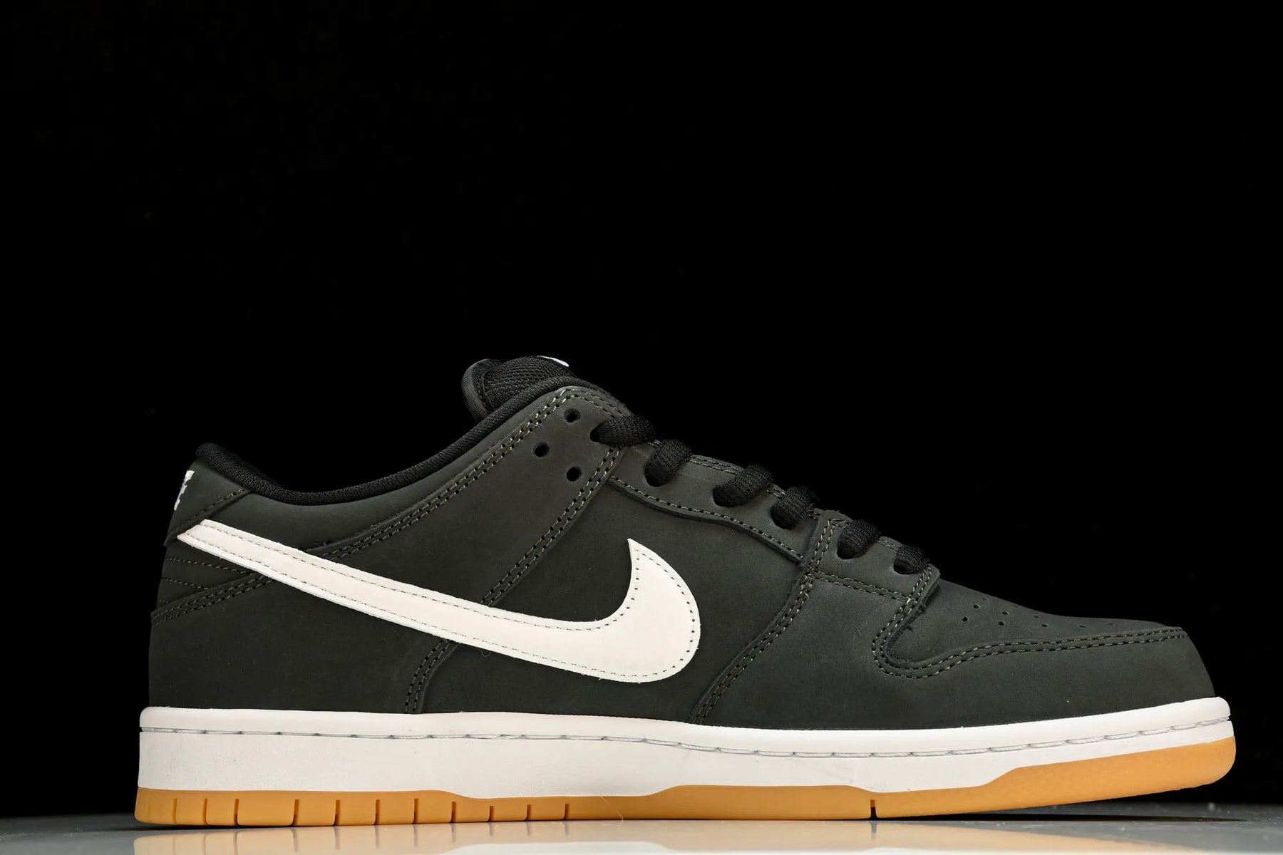 Dunk SB Low Black Gum