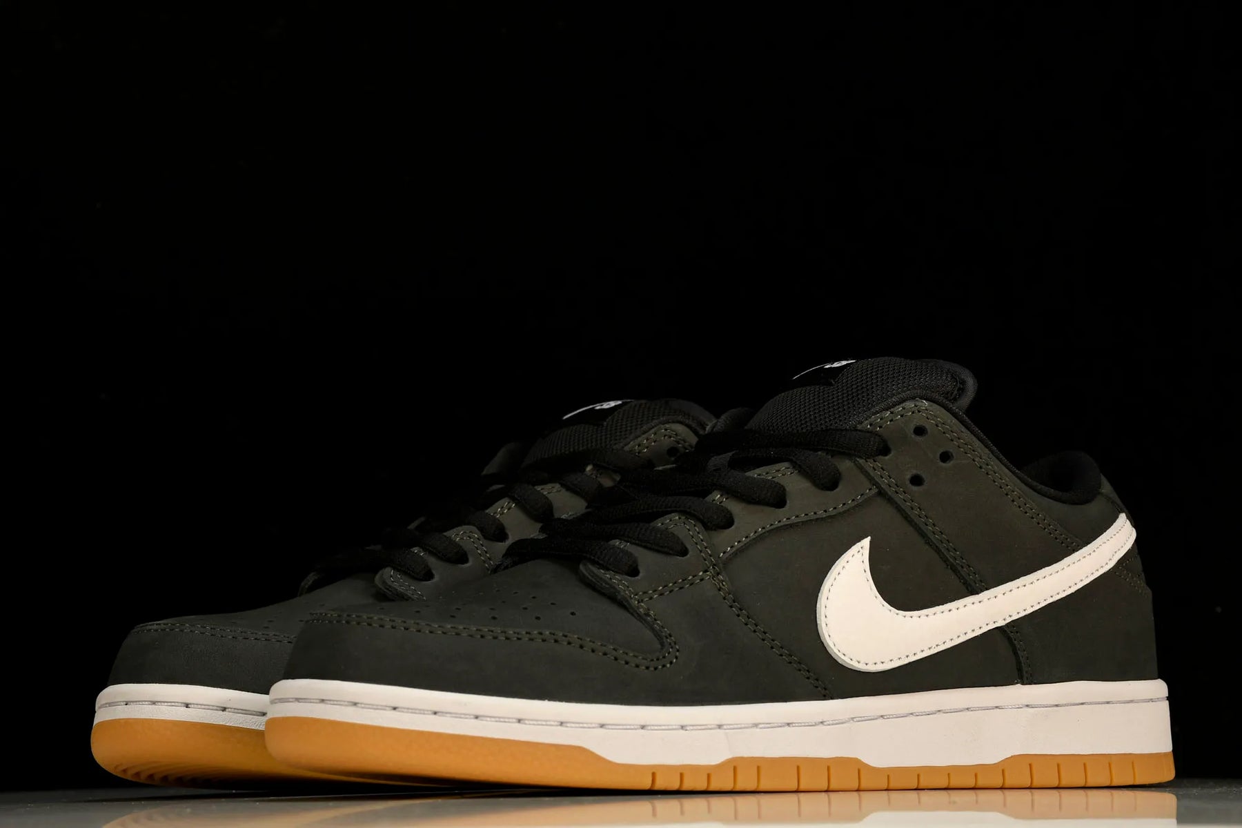 Dunk SB Low Black Gum