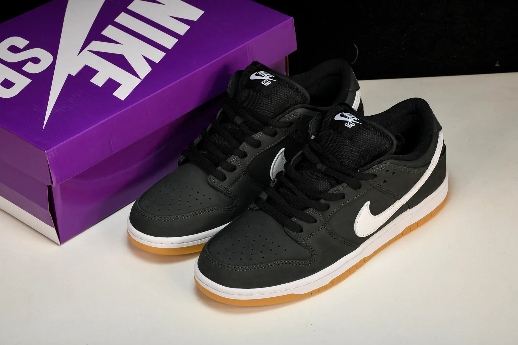 Dunk SB Low Black Gum