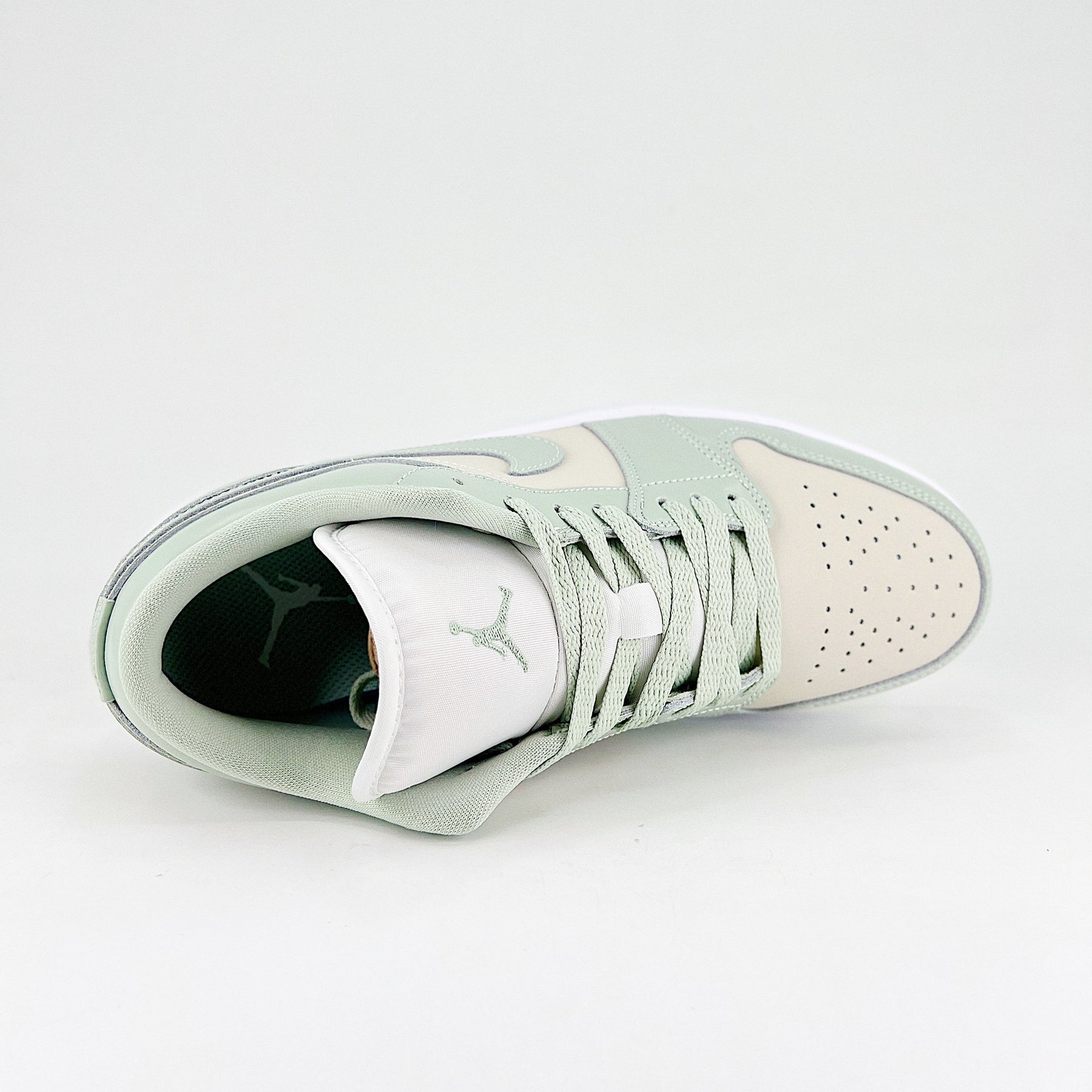 Air Jordan 1 Low SE Seafoam Sail