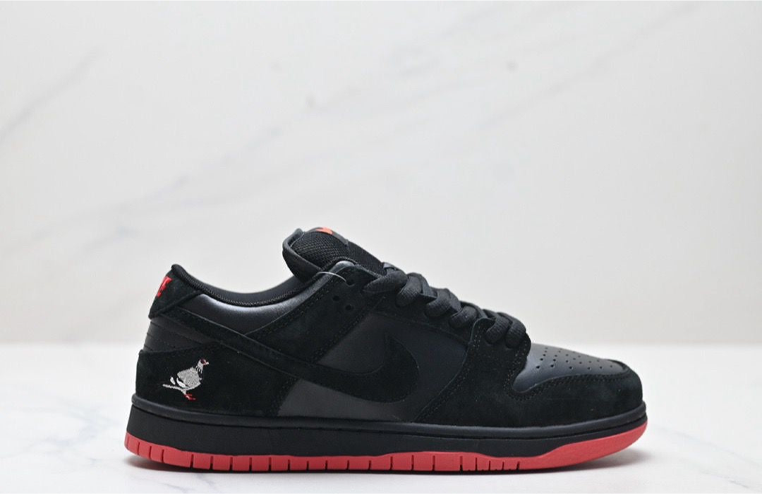 SB Dunk Low