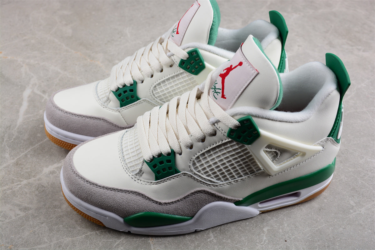 Air Jordan 4 x Nk SB Pine Green