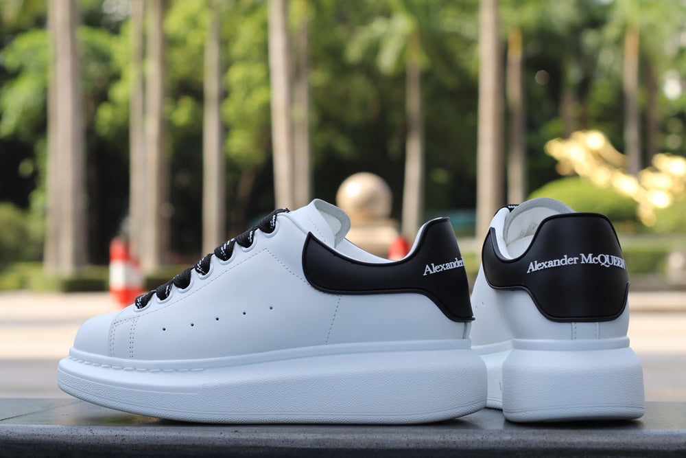 Alexander McQUEEN - White and Black