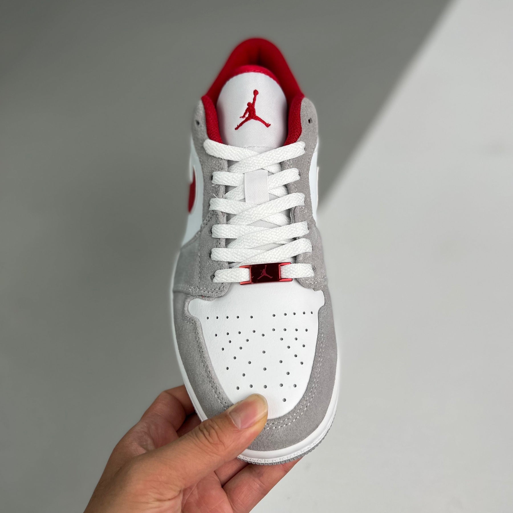 Air Jordan Low Ligth Smoke Grey Gym Red