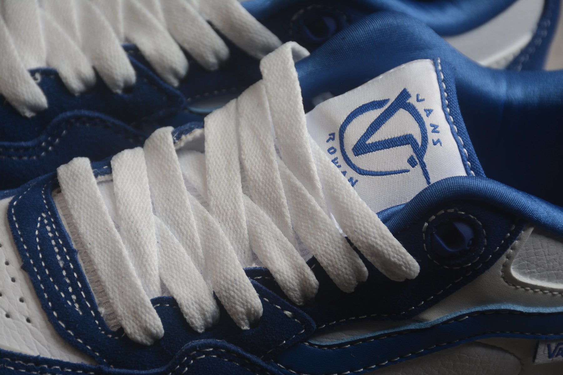 Rowan Zorilla True Blue White
