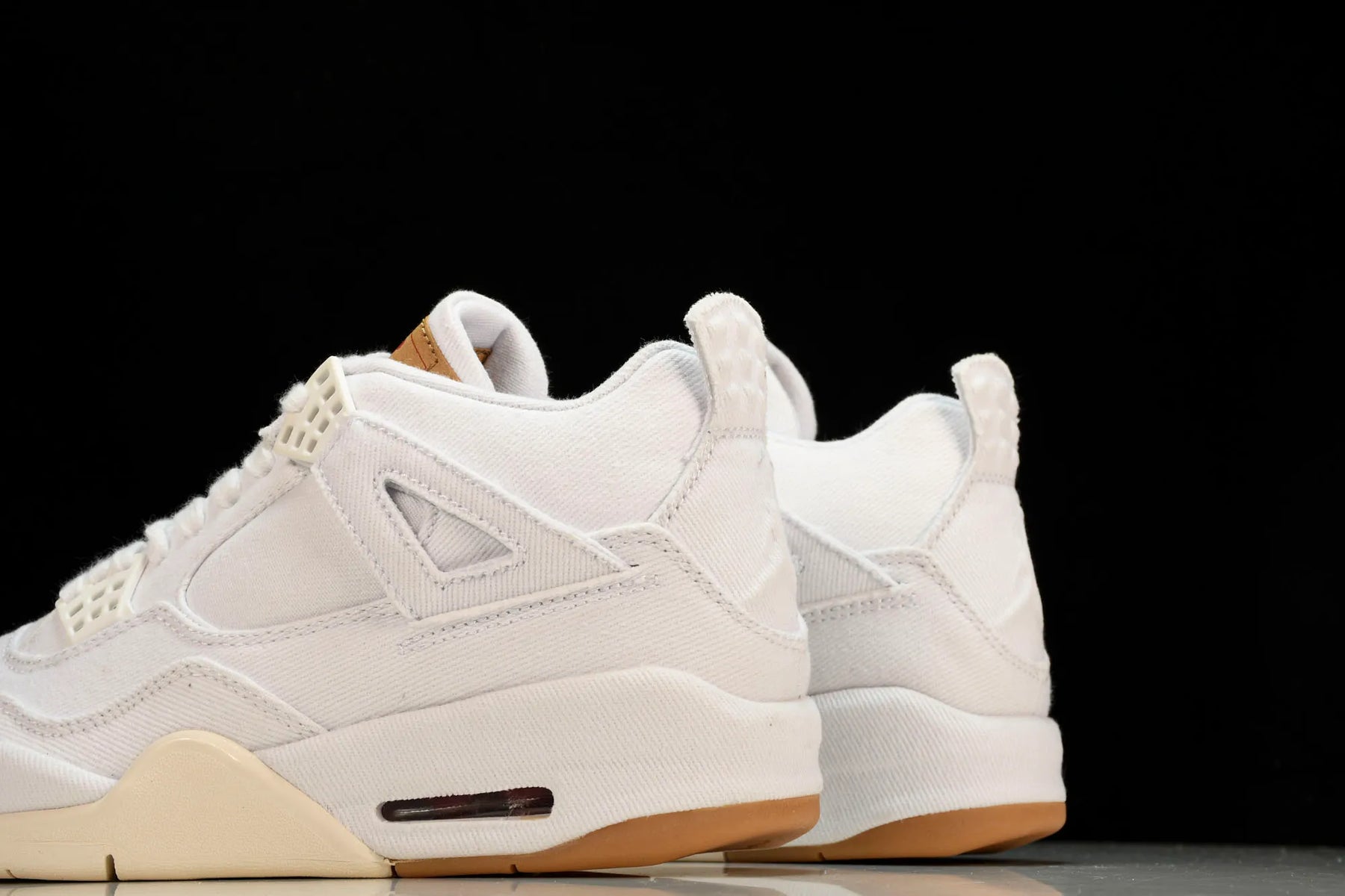 Air Jordan 4 x Levis White