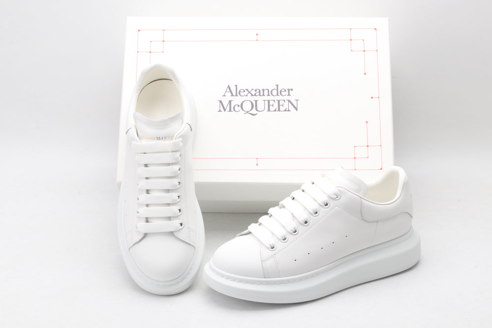 Alexander McQUEEN - All White