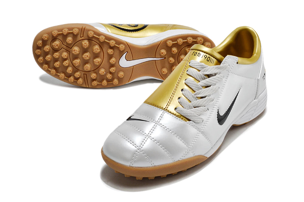 Chuteira Society Total 90 III TF Ronaldo T90 - Dourado branca