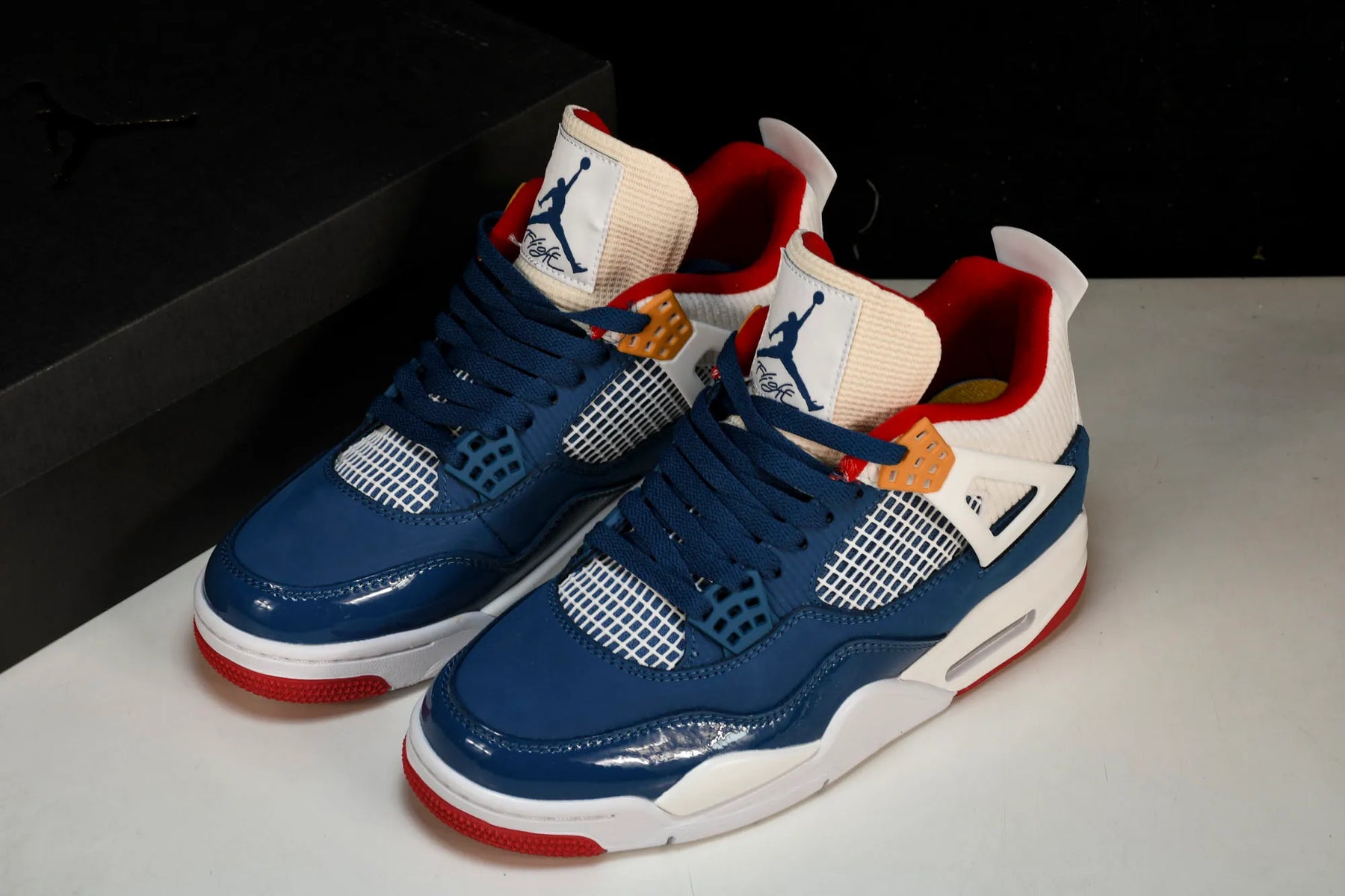 Air Jordan 4 GS Messy Room