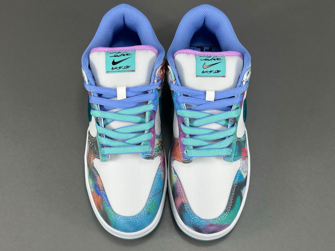 SB Dunk Low