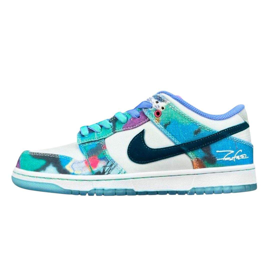 SB Dunk Low