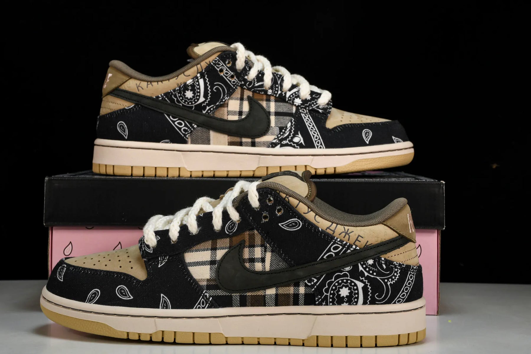 Dunk Low x Travis Scott Cactus Jack