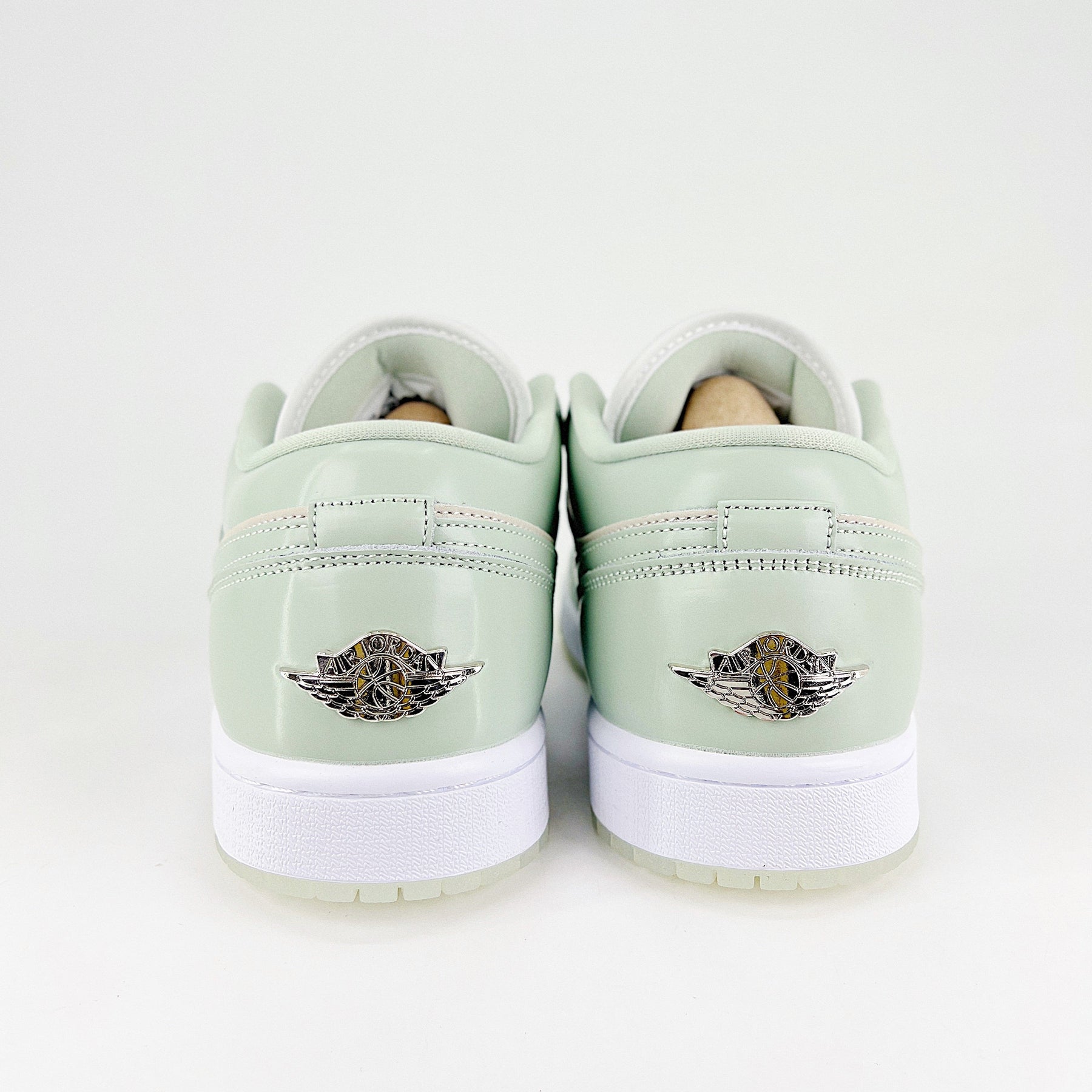 Air Jordan 1 Low SE Seafoam Sail