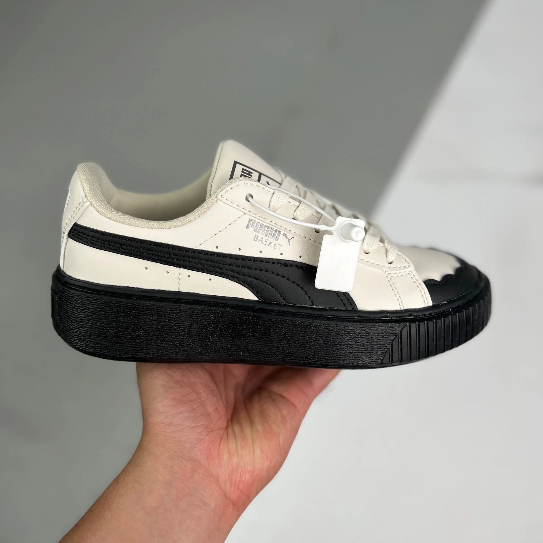 P. Basket Platform Animal