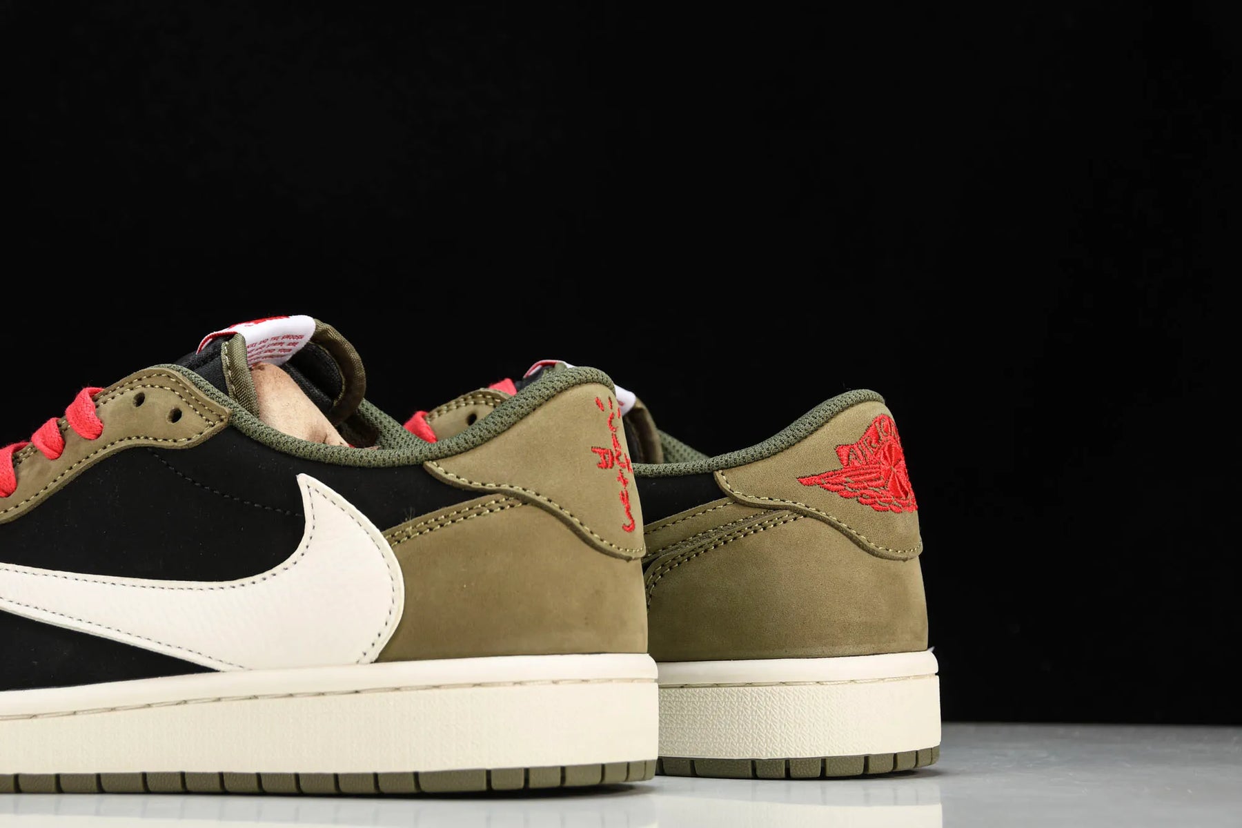 Air Jordan Low