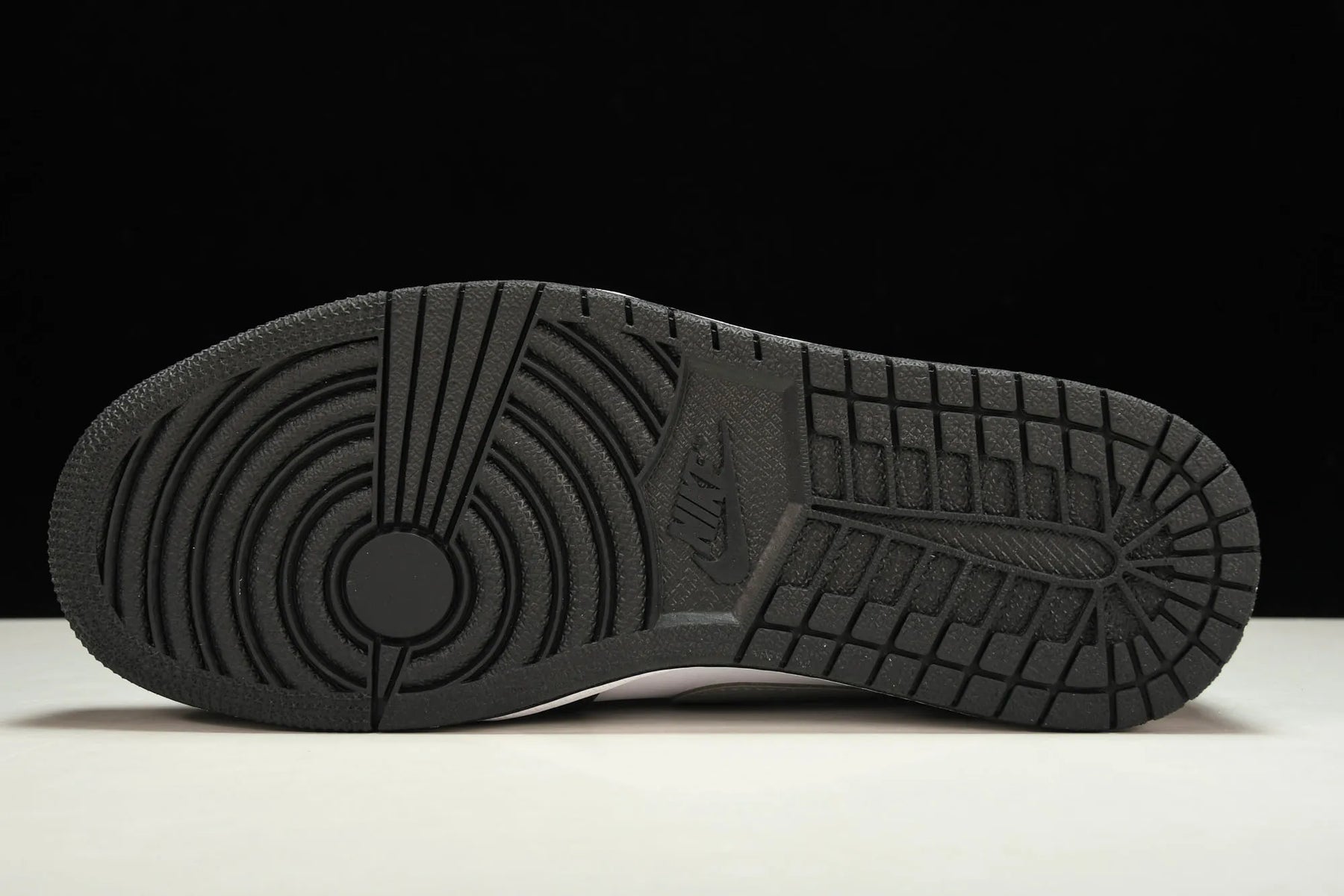 Air Jordan Low