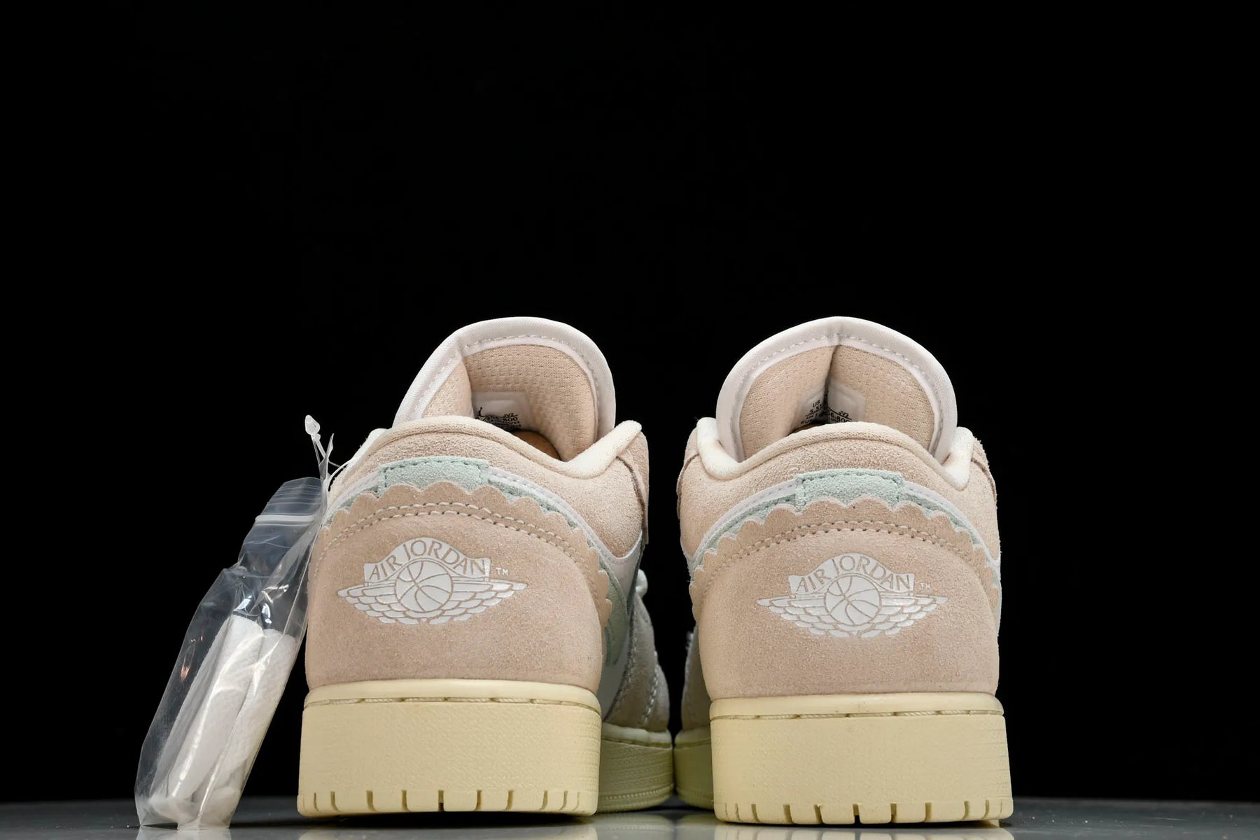 Air Jordan Low