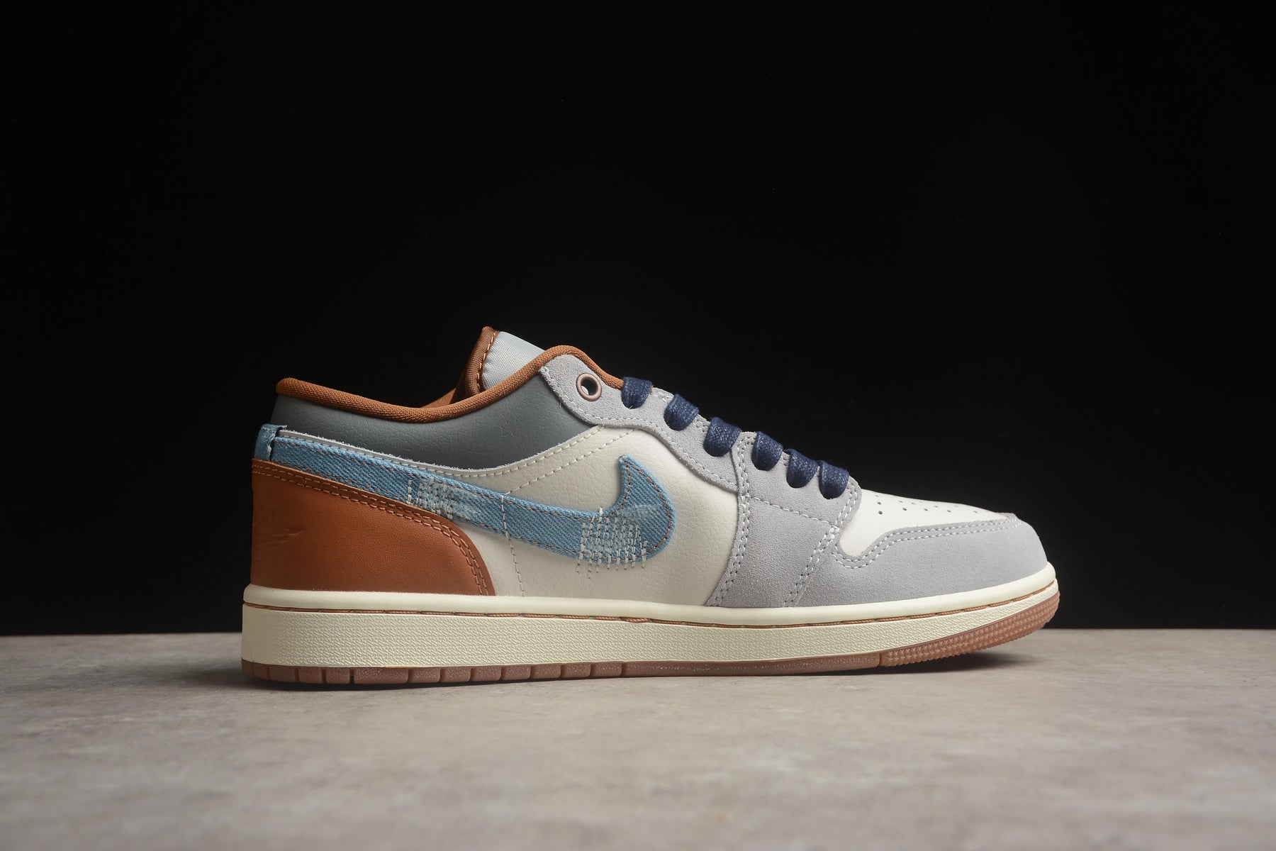 Air Jordan 1 Low