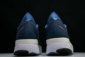 Adizero Boston 11