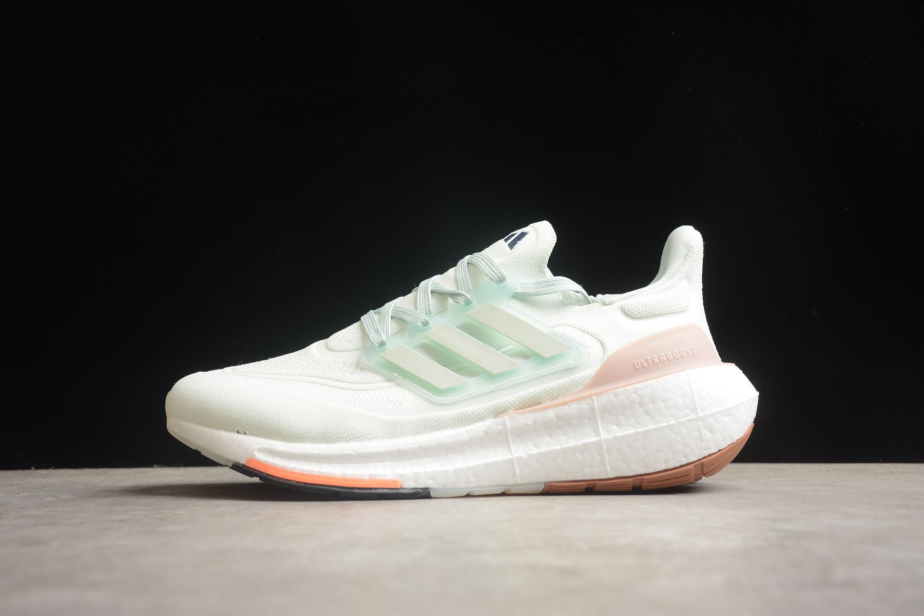 Ultraboost 21