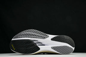 Adizero Boston 11