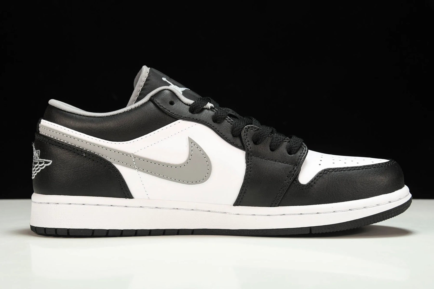 Air Jordan Low