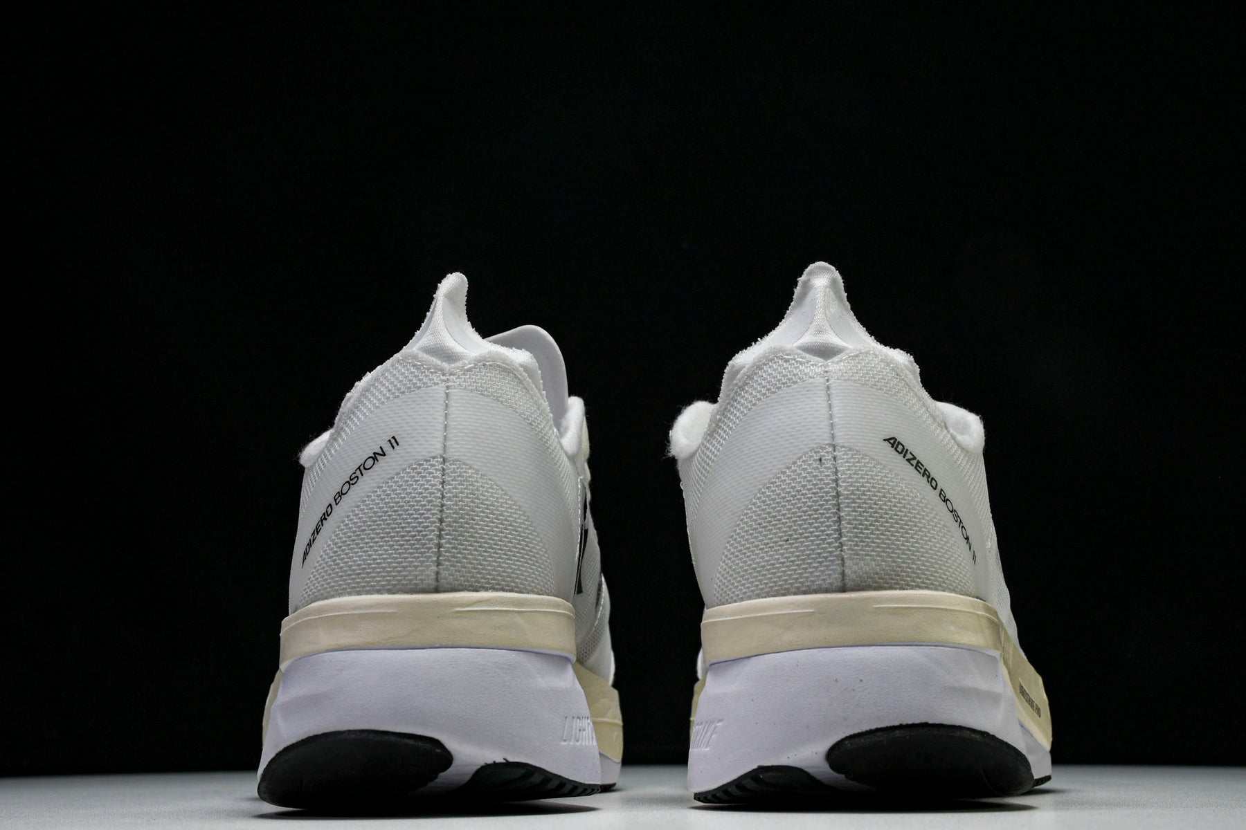 Adizero Boston 11