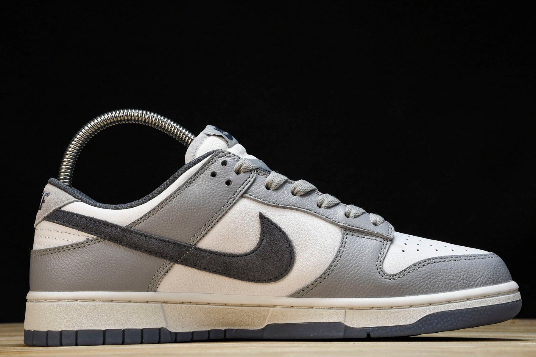 Dunk Low Gray Camurça
