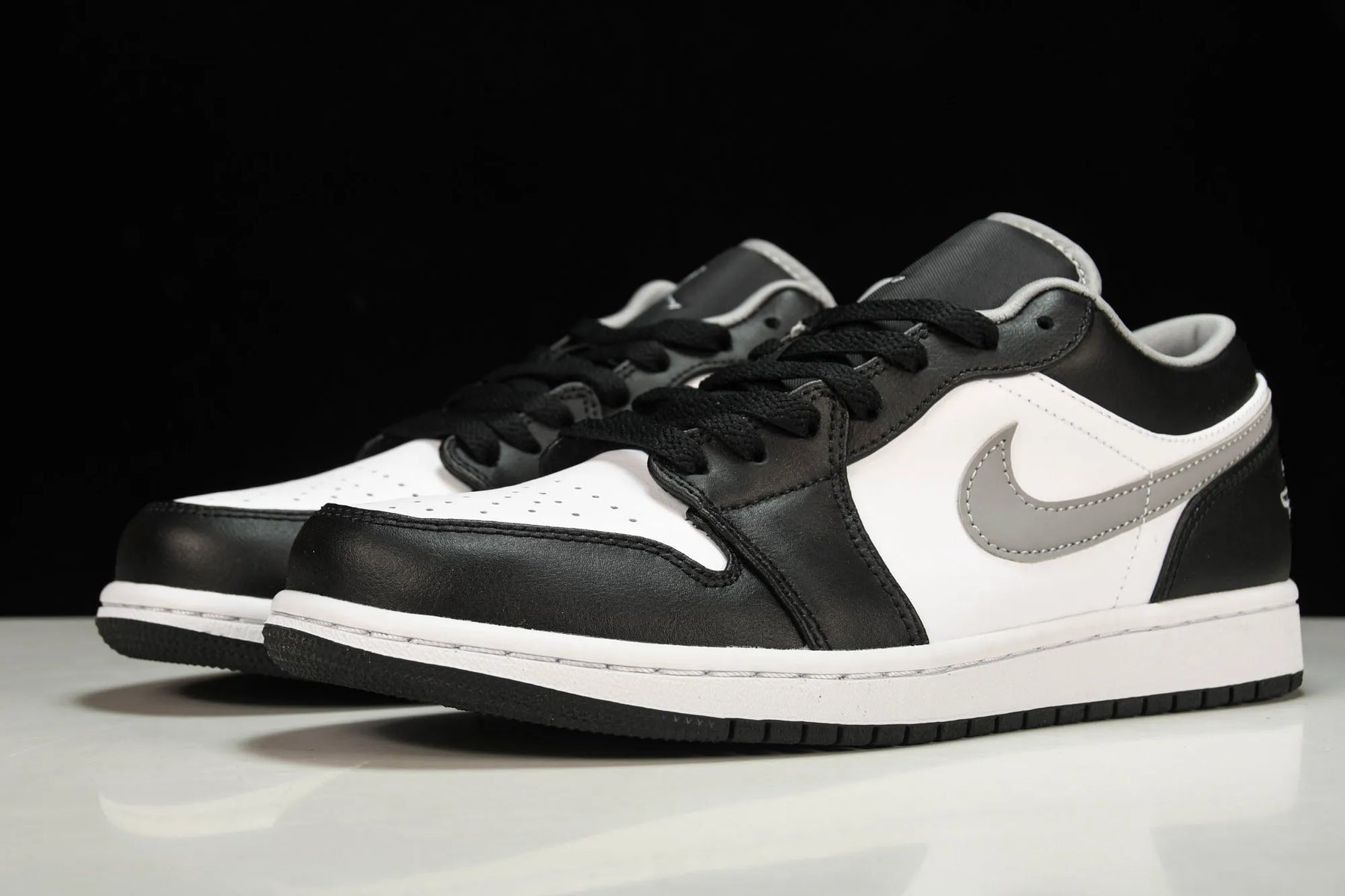 Air Jordan Low