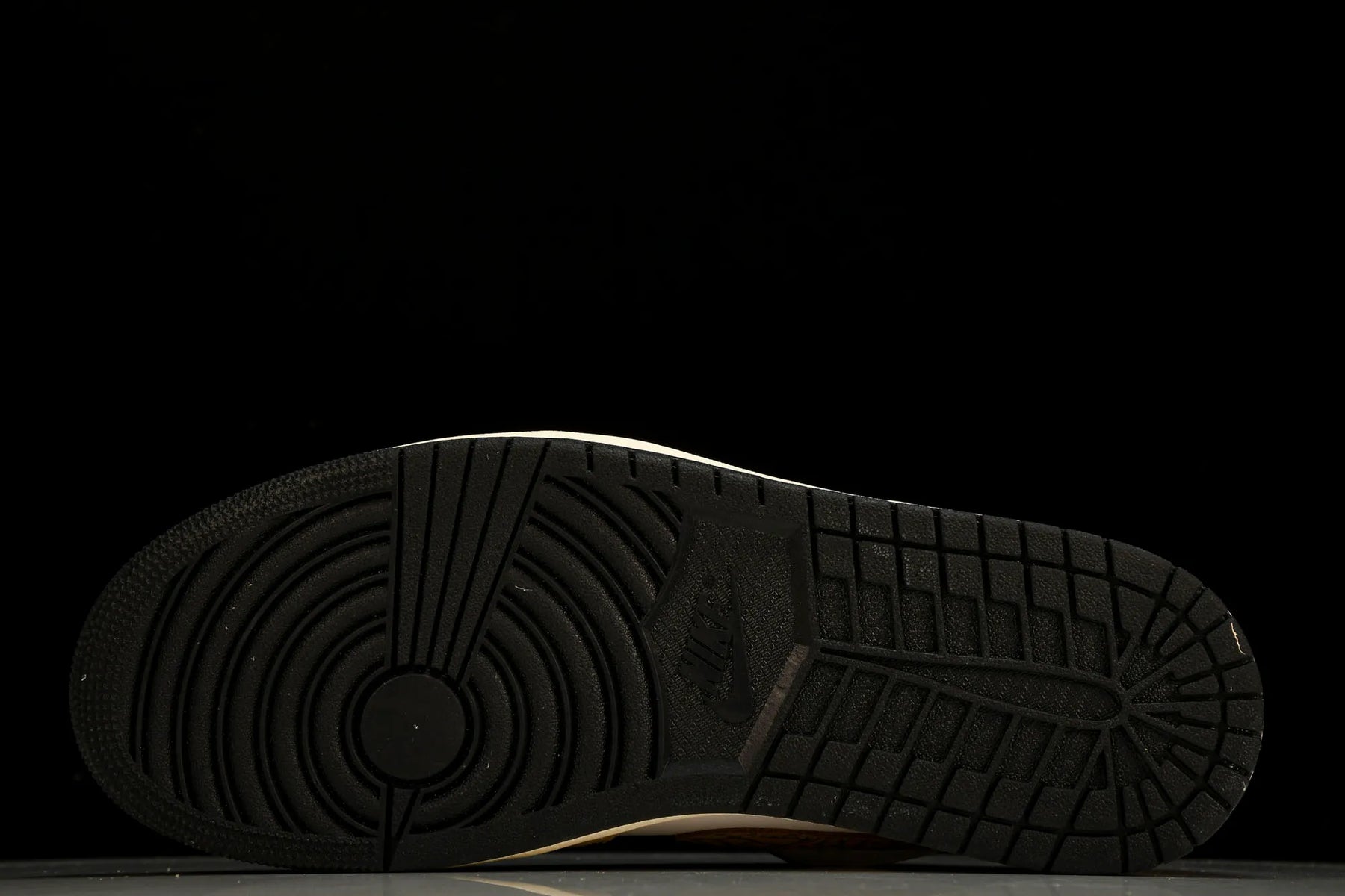 Air Jordan Low