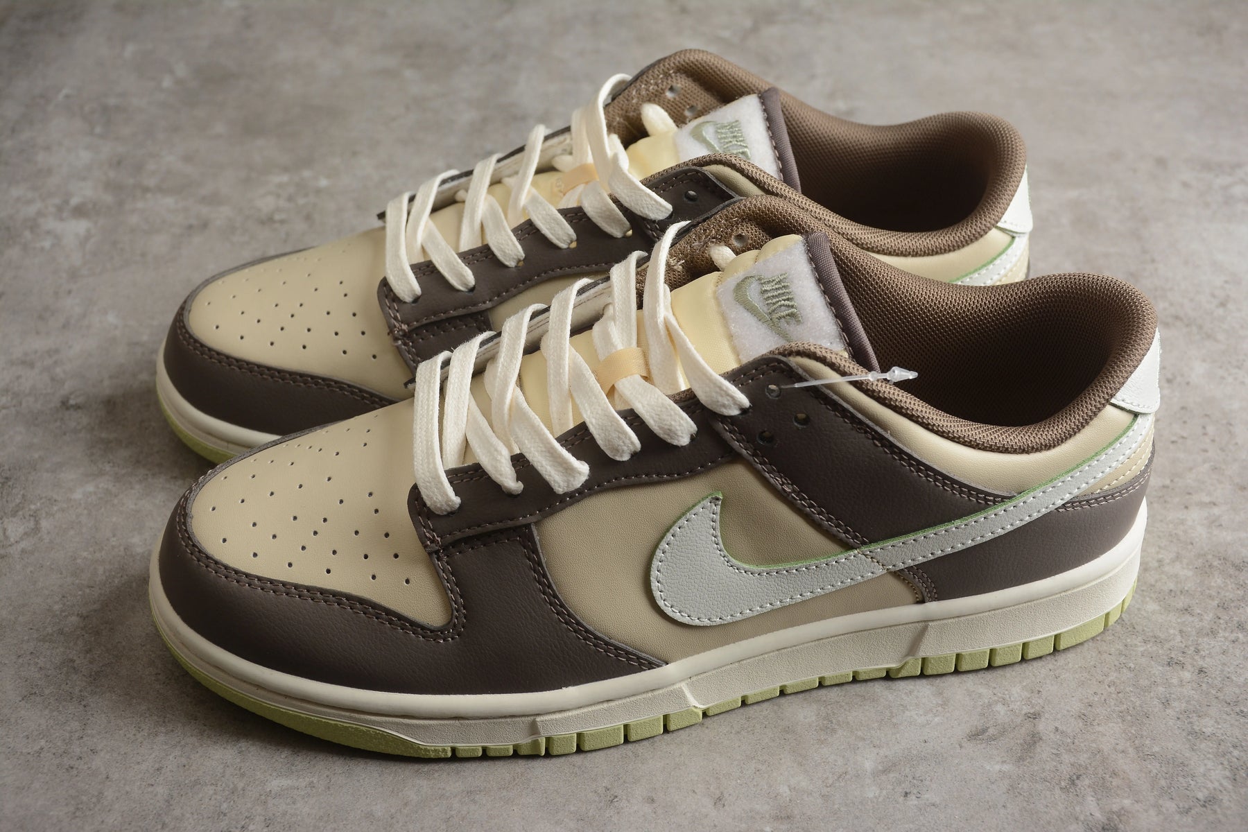 Dunk Low Retro