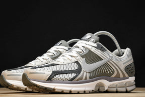 Zoom Vomero 5