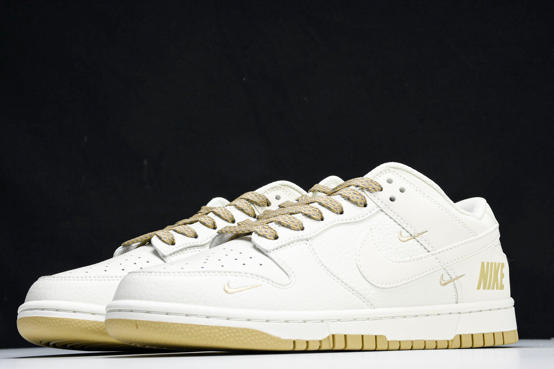 Dunk Low
