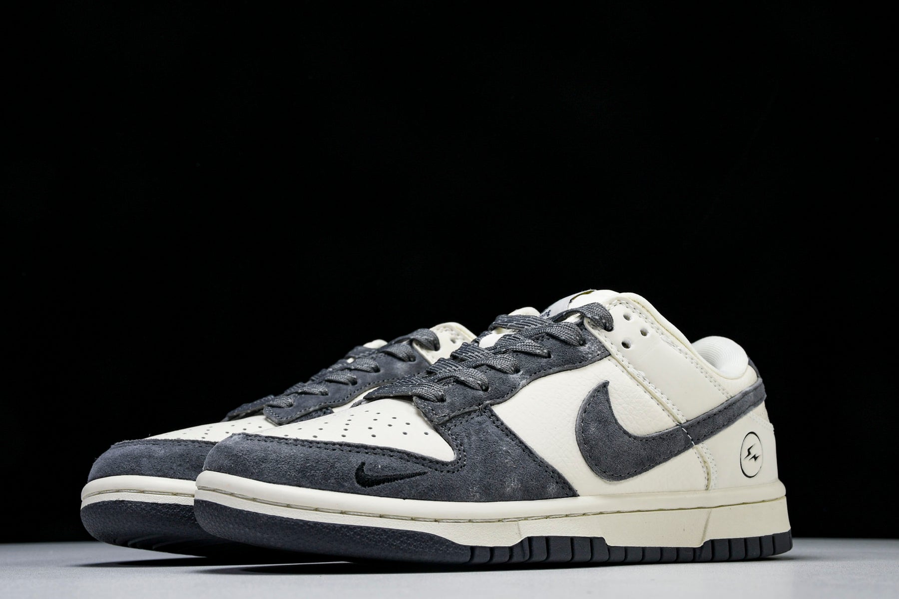 Dunk Low