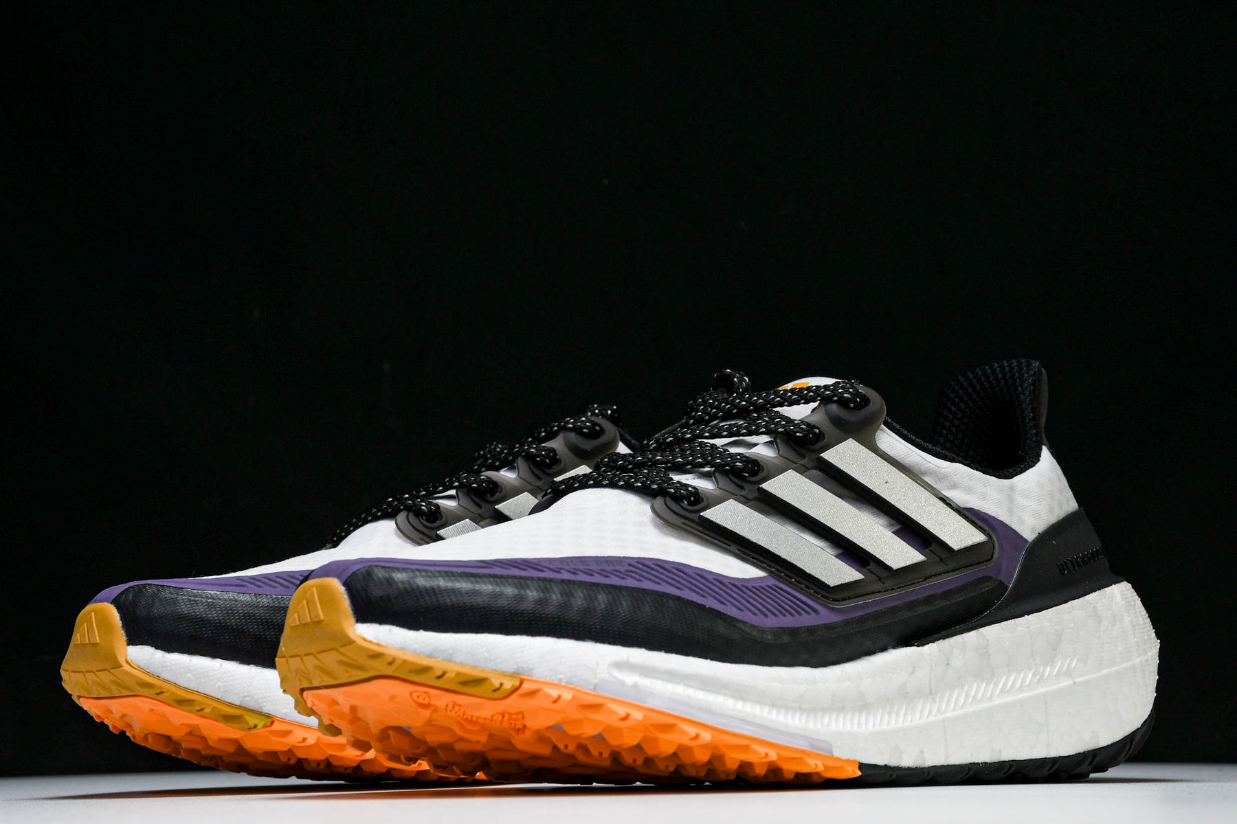 Ultraboost Light 23