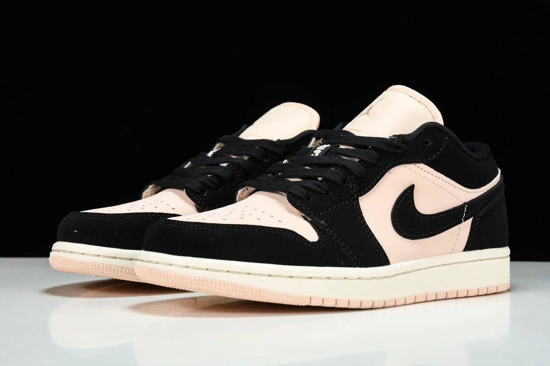 Air Jordan Low