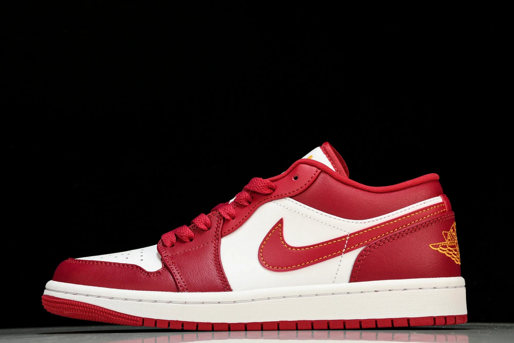 Air Jordan Low