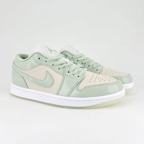 Air Jordan 1 Low SE Seafoam Sail