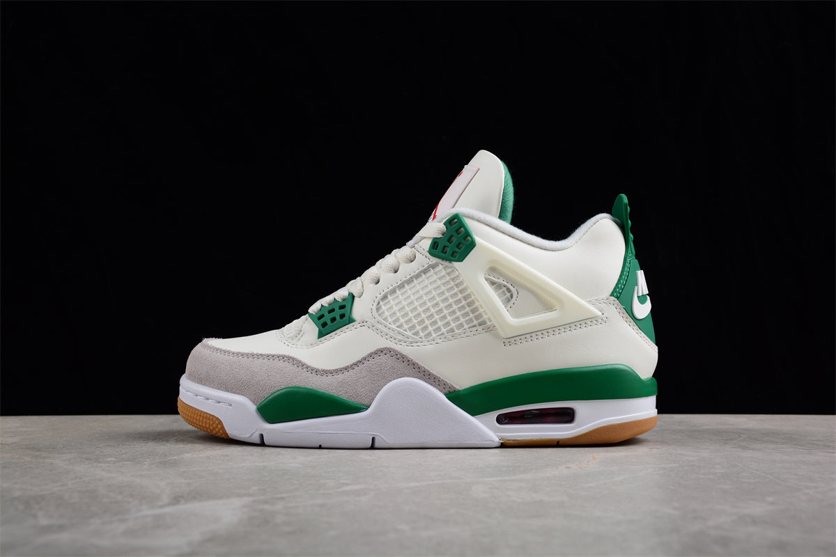 Air Jordan 4 x Nk SB Pine Green