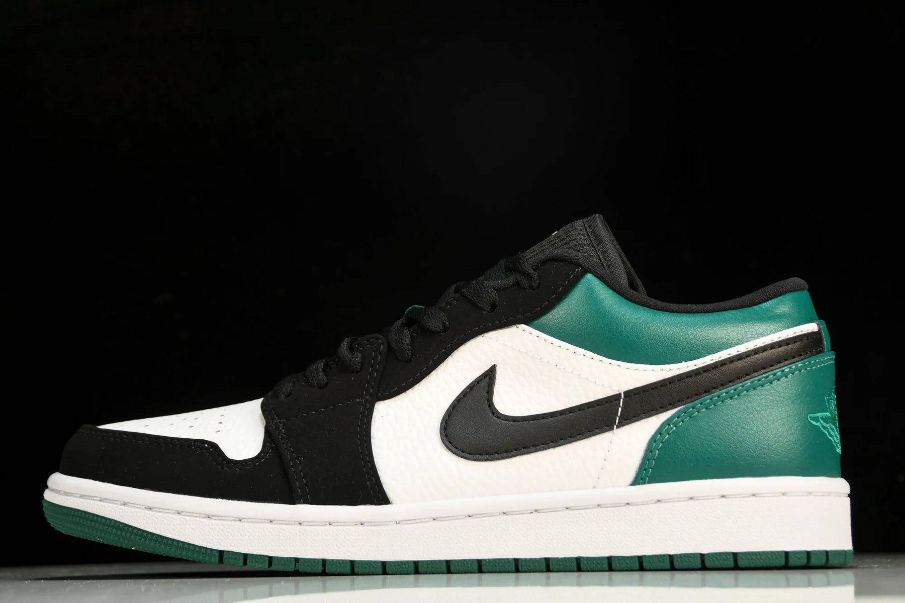 Air Jordan Low