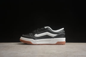 Hylane Black White Gum