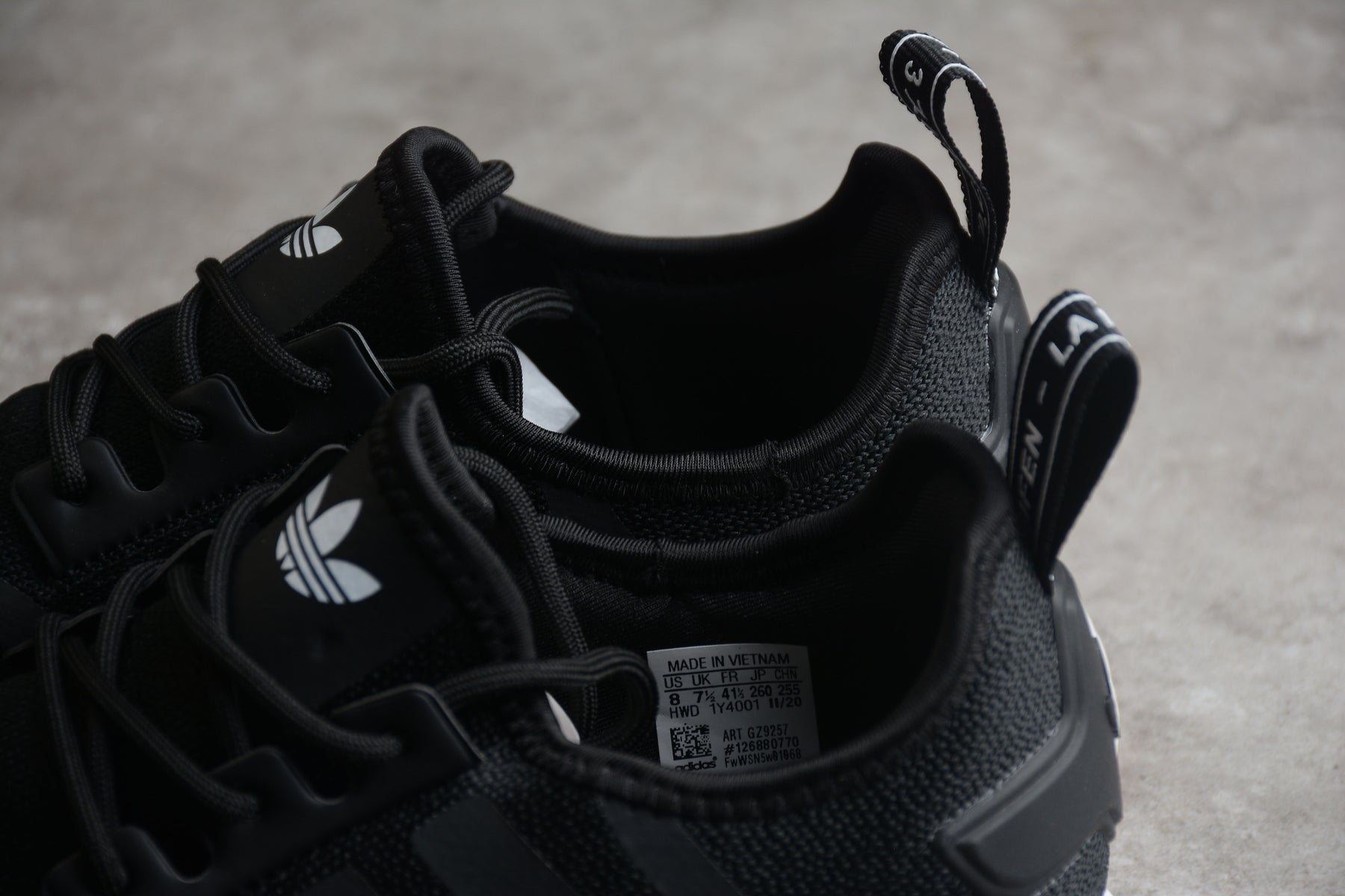 NMD R1