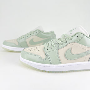 Air Jordan 1 Low SE Seafoam Sail
