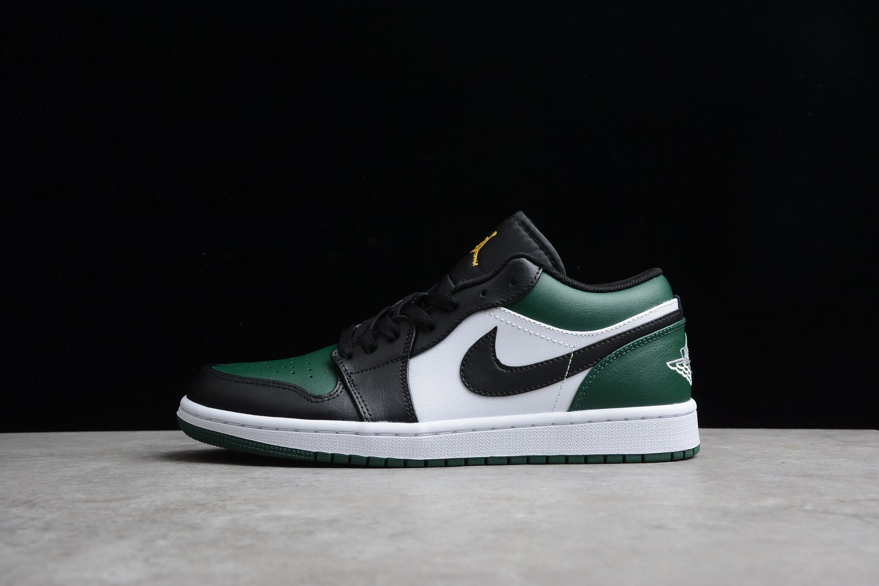 Air Jordan Green Toe