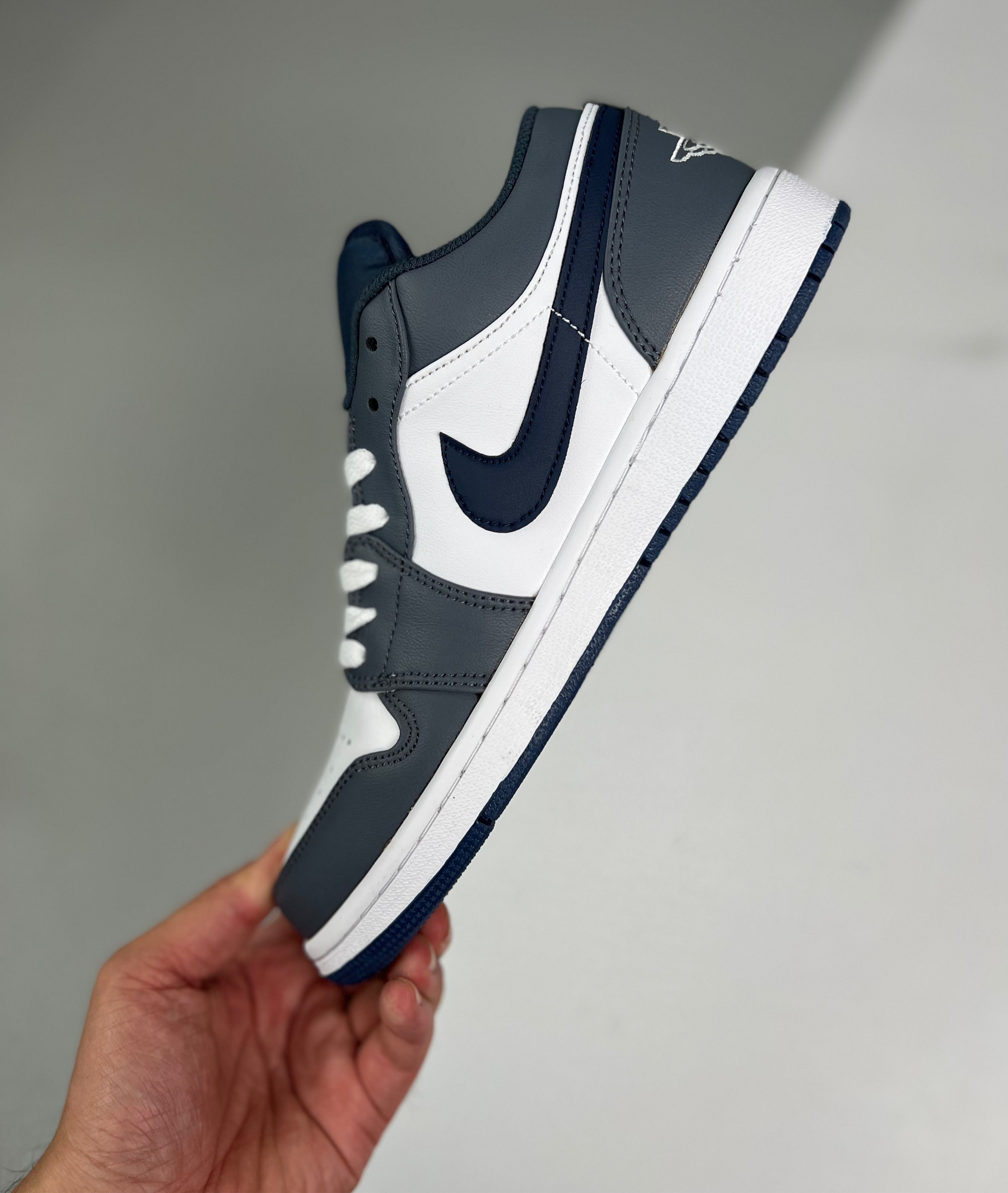 Air Jordan Mystic Navy