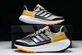 Ultraboost Light 23