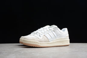 Forum 84 Low