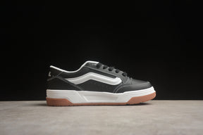 Hylane Black White Gum